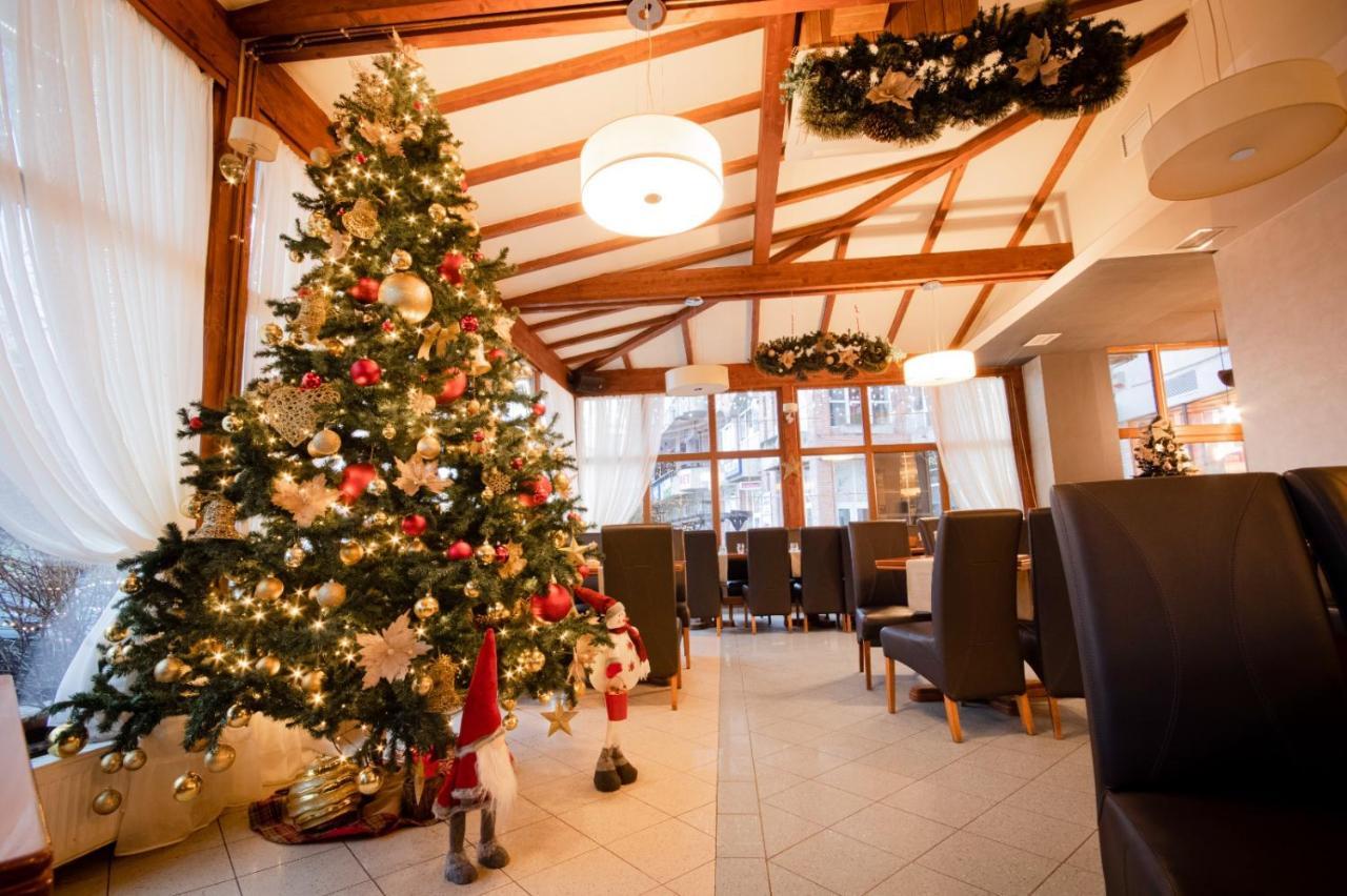 Restaurant Pensiune Bucovina Câmpulung Moldovenesc Eksteriør billede